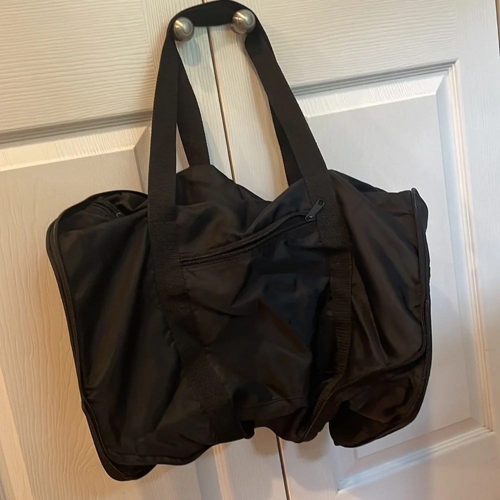 Packable duffle - Picture 2 of 6